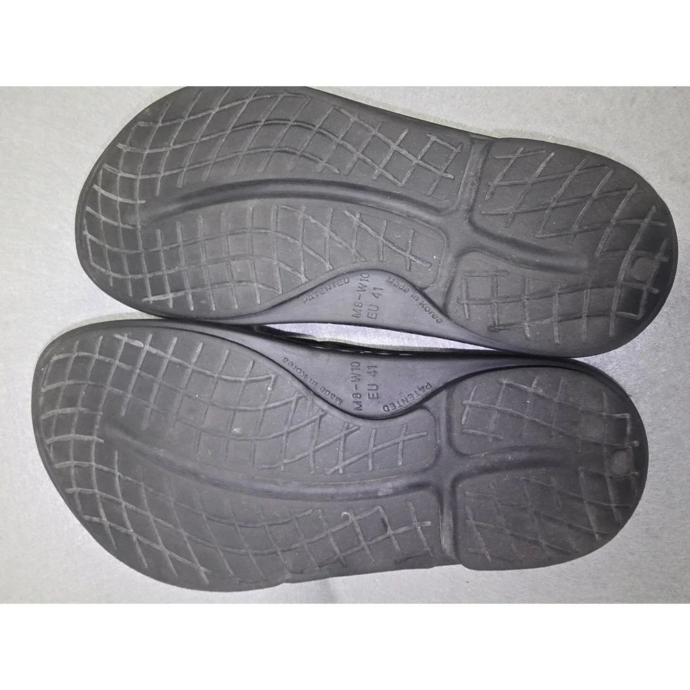 OOFOS OOriginal Recovery Sandals Black Mens 8 Womens 10 Comfort Flip Flops